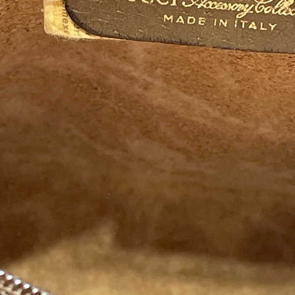 Gucci Sherry line Clutch/ pouch in Green/ tan color. - Picture 11 of 11